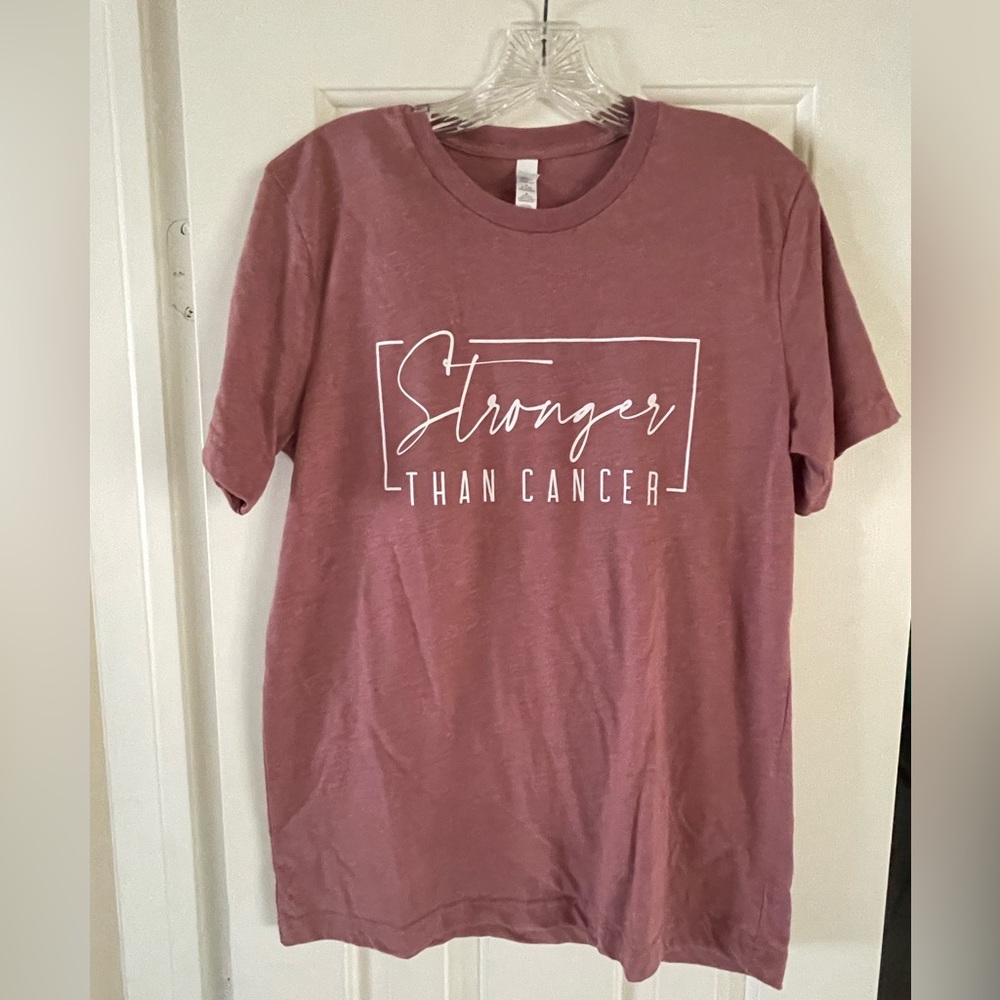 Ladies Stronger than Cancer- size M - t shirt